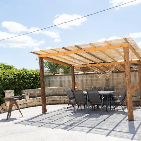 Scrusciu Ri Mari, Noto Holiday home *