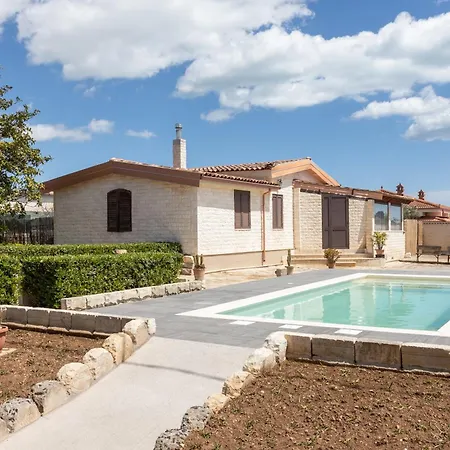 Scrusciu Ri Mari, Noto Holiday home