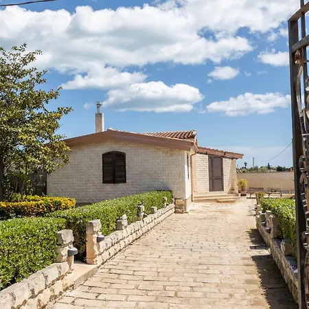 Holiday home Scrusciu Ri Mari, Noto